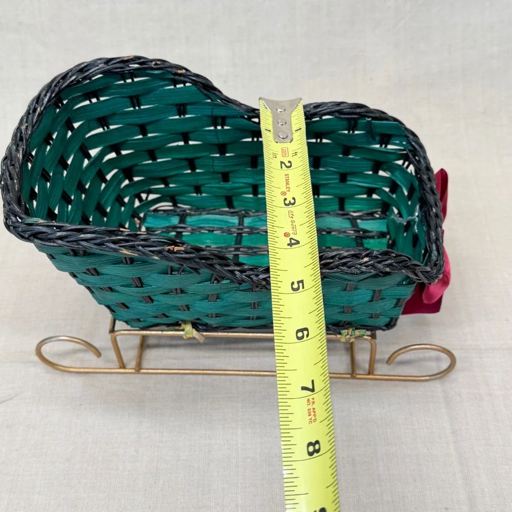 Vintage Christmas Sleigh Basket Green Woven Holiday Centerpiece Decor Bow